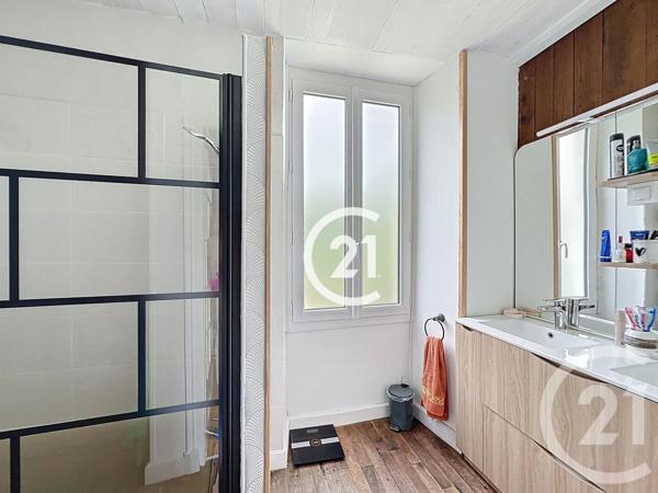Maison à vendre  11 pièces - 295 m 2   JAVREZAC  - 16