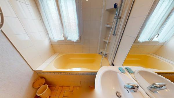 Appartement Douvres La Delivrande 4 pièce(s) 64 m2