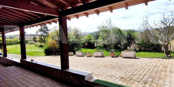  MAISON DE 273 M² AVEC PIECE INDEPENDANTE,GARAGE ET TERRAIN SANS VIS A VIS AU CALME