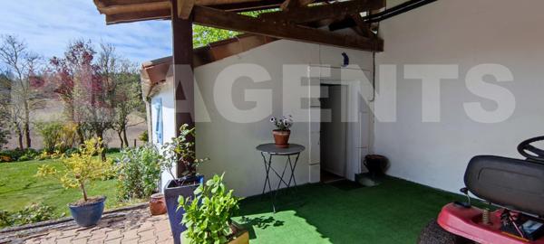  MAISON DE 273 M² AVEC PIECE INDEPENDANTE,GARAGE ET TERRAIN SANS VIS A VIS AU CALME