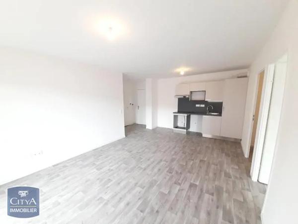 Appartement à louer 3 pièces 57.58m² Corbeil-Essonnes (91100)