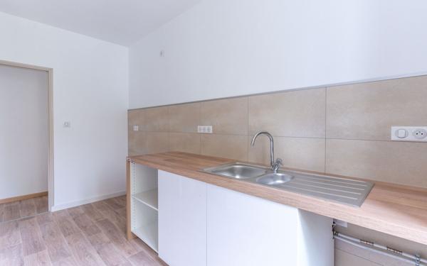 Appartement à louer    3 pièces • 66,45 m2 Lüe