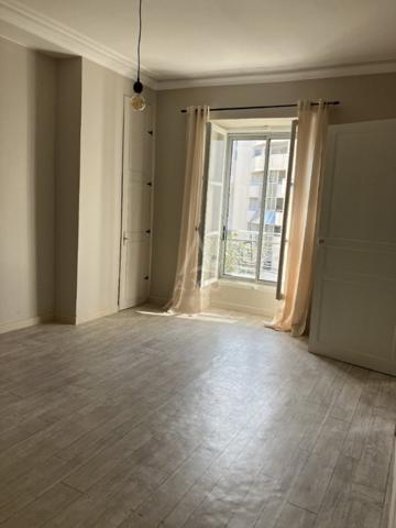 PAU CENTRE VILLE CHARMANT APPARTEMENT