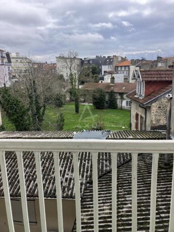 PAU CENTRE VILLE CHARMANT APPARTEMENT