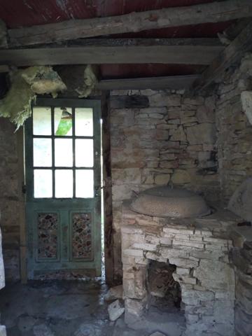 Grange à rénover à Saint-Martial-d'Albarède