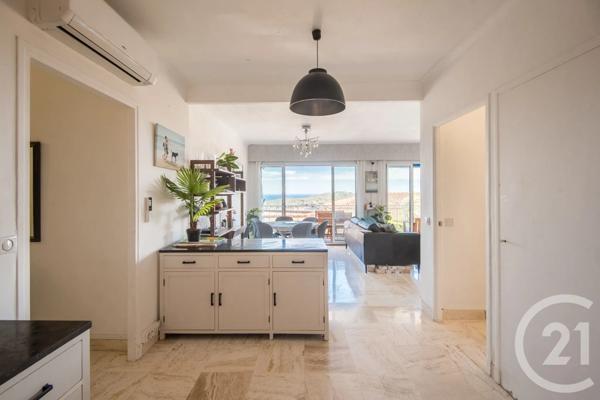 Appartement F4 à vendre  4 pièces - 93 m 2   VILLEFRANCHE SUR MER  - 06
