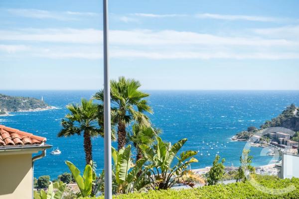 Appartement F4 à vendre  4 pièces - 93 m 2   VILLEFRANCHE SUR MER  - 06