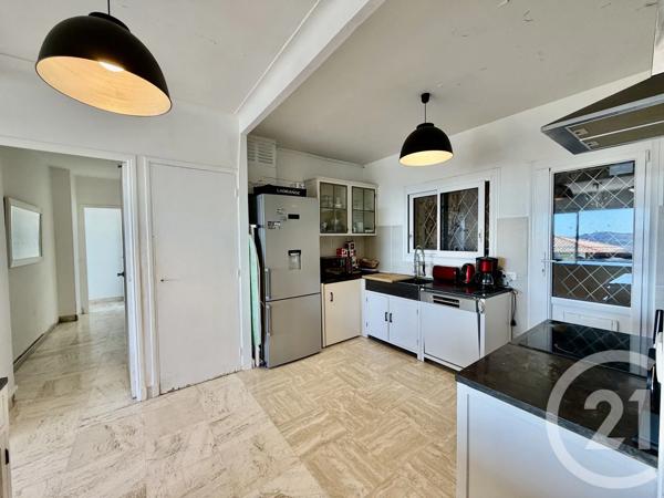 Appartement F4 à vendre  4 pièces - 93 m 2   VILLEFRANCHE SUR MER  - 06