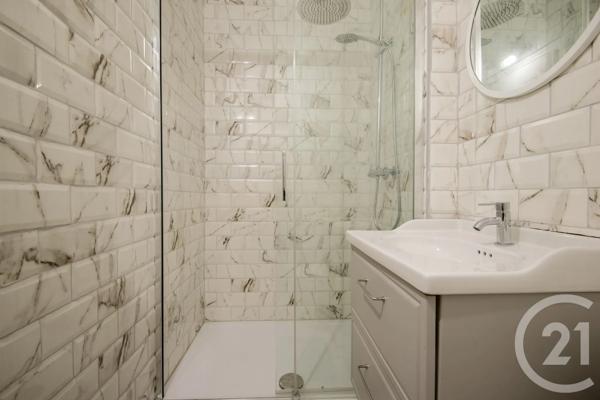 Appartement F4 à vendre  4 pièces - 93 m 2   VILLEFRANCHE SUR MER  - 06