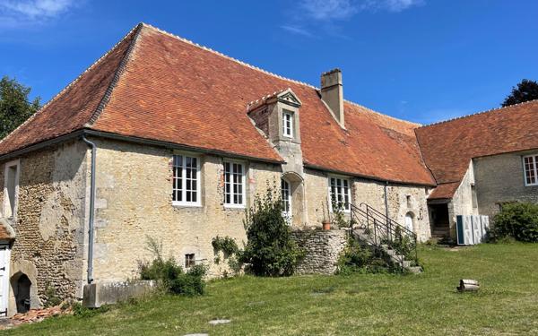 Maison à vendre    10 pièces •  Tournai-sur-Dive