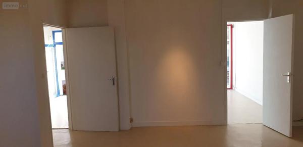 Location - Fonds et/ou murs commerciaux Baud 56150 4 pièces 100 m 2
