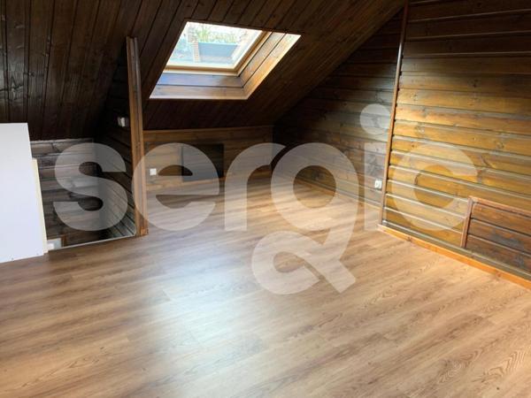 Location 3 Pieces 67 80000 Amiens 25 1435 01 0019