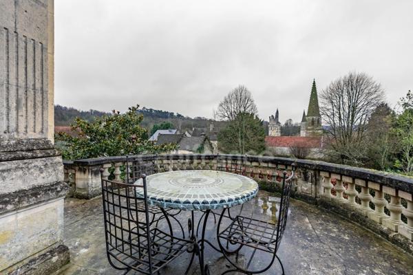 Propriete à vendre 15 pièces SOISSONS (02)