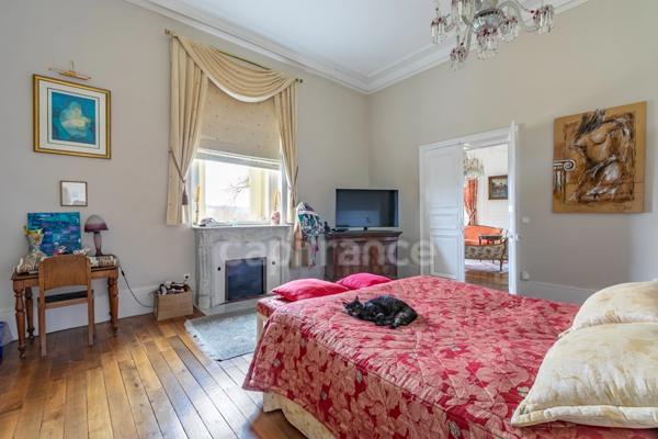 Propriete à vendre 15 pièces SOISSONS (02)