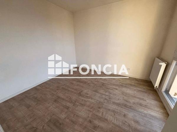 Location Appartement 4 pièces 72.41 m² - Aubergenville 78410