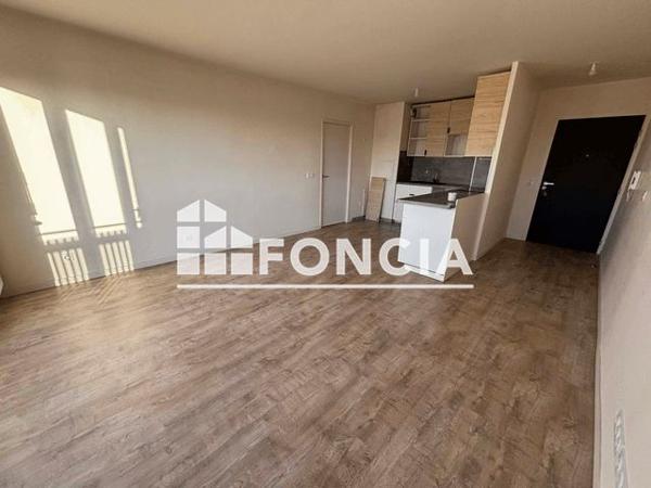 Location Appartement 4 pièces 72.41 m² - Aubergenville 78410