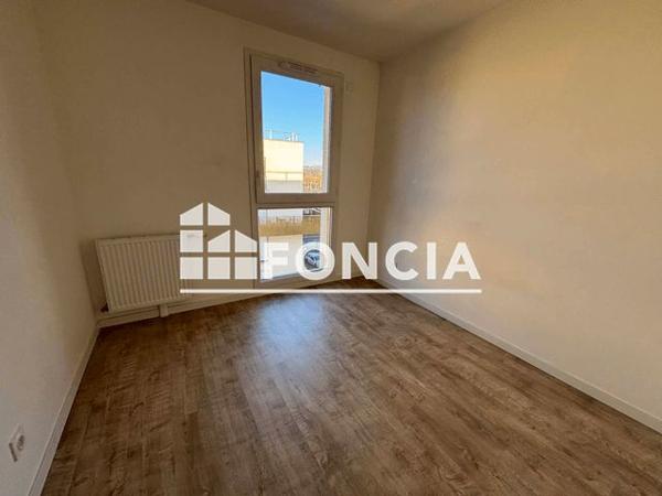 Location Appartement 4 pièces 72.41 m² - Aubergenville 78410