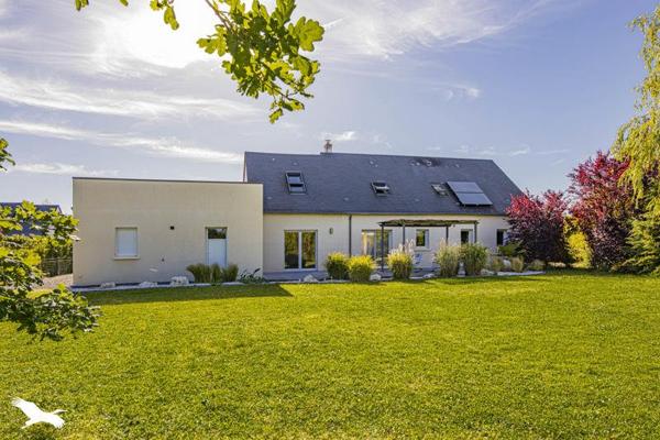 Maison à vendre 549 000 € Luynes 7 p 240 m² DPE C