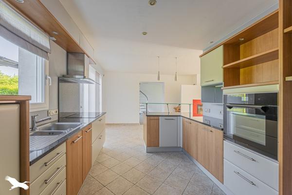 Maison à vendre 549 000 € Luynes 7 p 240 m² DPE C