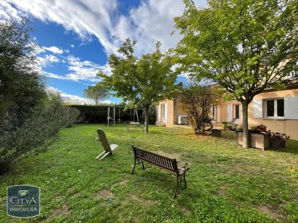 Maison à louer 5 pièces 110.82m² Pernes-les-Fontaines (84210)