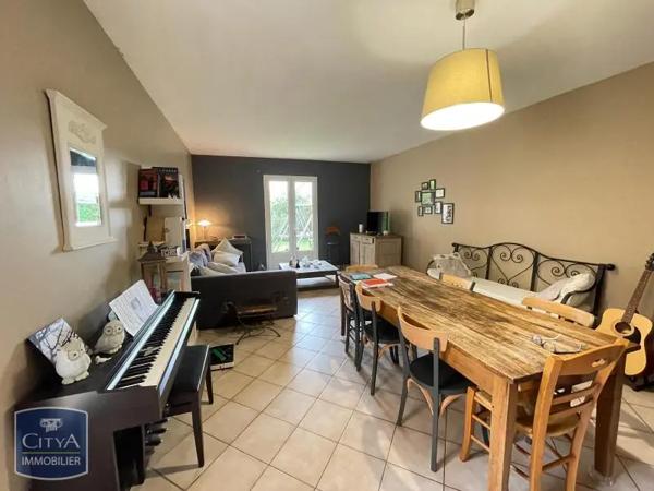 Maison à louer 5 pièces 110.82m² Pernes-les-Fontaines (84210)