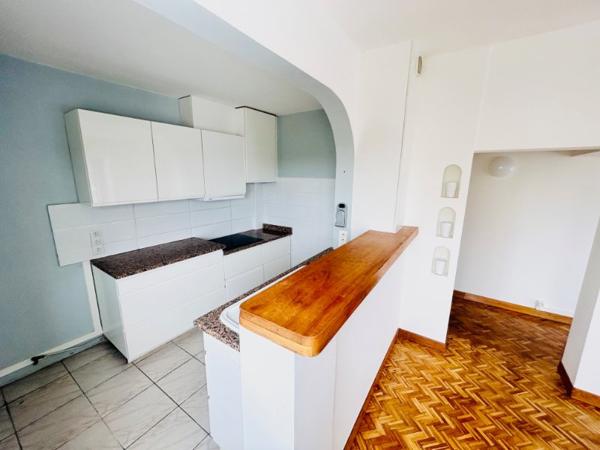 VALRAS-PLAGE VUE MER :  APPART DE 82M2 AU PREMIER ETAGE ET A 30 M DE LA PLAGE