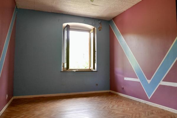 IMMEUBLE A RENOVER 4 APPARTEMENTS