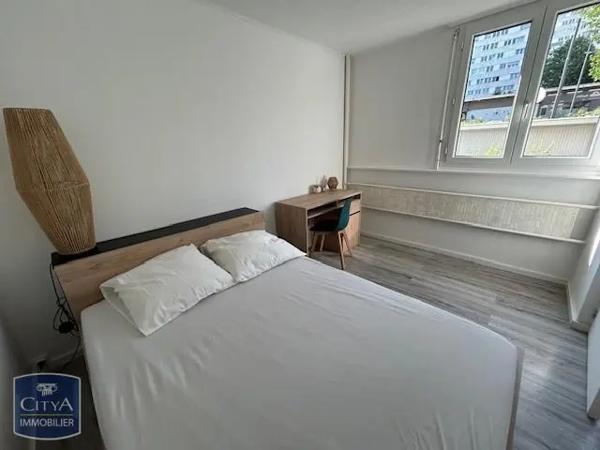 Appartement à louer 4 pièces 71.86m²
