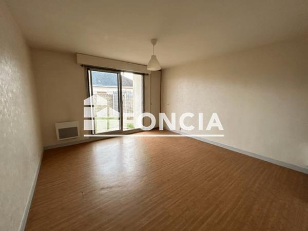 Location Studio 27.16 m² - 10/12 RUE DU PETIT POLYGONE Poitiers 86000