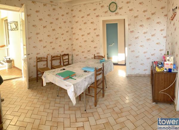 MATHA 17160 - Maison 4 pièces de 110 m² sur un terrain de 250 m² .