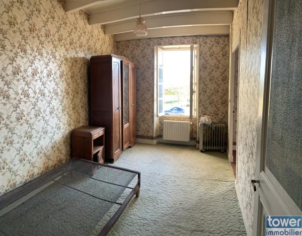 MATHA 17160 - Maison 4 pièces de 110 m² sur un terrain de 250 m² .