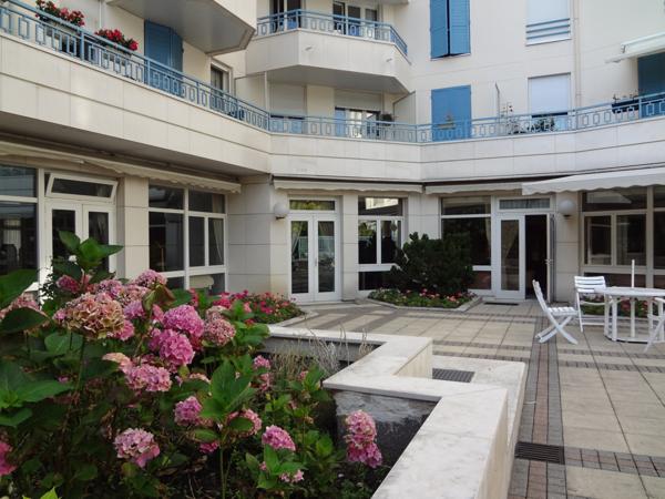 Appartement 3 pièces 65.5m2 en résidence avec services pour seniors Rueil-Malmaison 92500