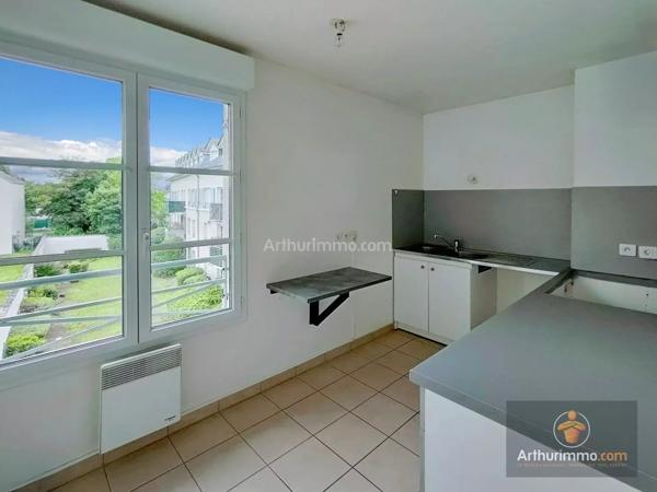 Vente                                                      Appartement
                        
                     3 pièces                      67 m2                     à Bondoufle