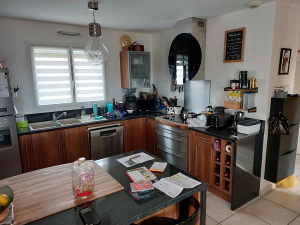 Maison de plain-pied comprenant 4 chambres.