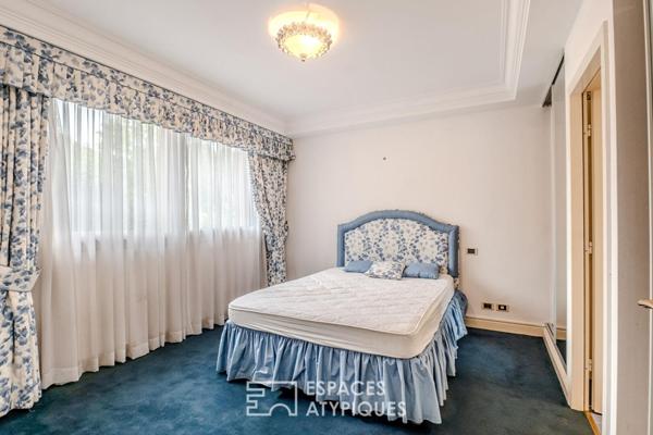 Appartement aux grands volumes dans résidence sécurisée