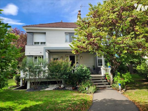 LA FLECHE, Pavillon de 153 m² sur 900 m²