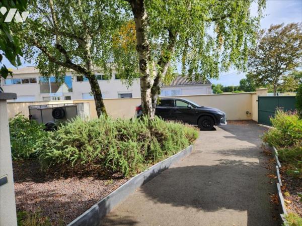 LA FLECHE, Pavillon de 153 m² sur 900 m²