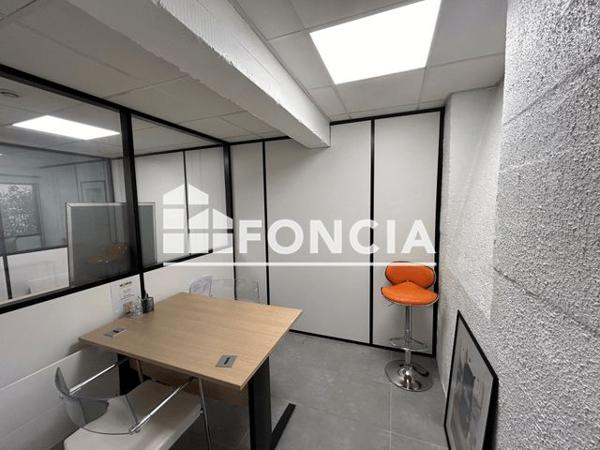 Location Local commercial 5 pièces 93.9 m² - 32/34 RUE DE LA REPUBLIQUE Rouen 76000