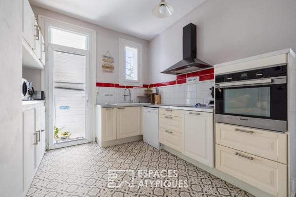 Maison de ville au charme intemporel, véritable cocon familial