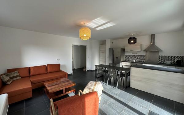 Appartement à louer    3 pièces • 66,27 m2 Mougins