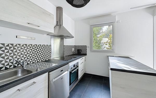 Appartement à louer    3 pièces • 66,27 m2 Mougins