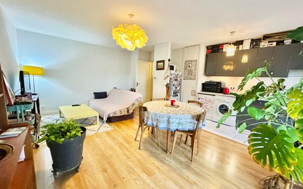 Appartement à vendre    2 pièces • 48 m2 Bruges