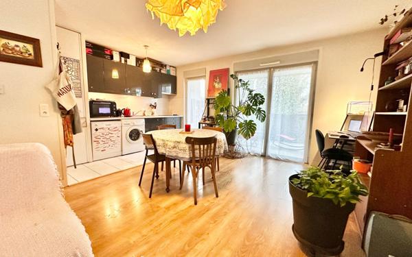 Appartement à vendre    2 pièces • 48 m2 Bruges