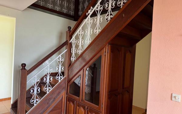 Maison à vendre    6 pièces •  Deshaies