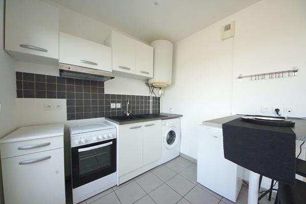 Appartement Corbeil Essonnes 1 pièce(s) 29.25 m2 meublé