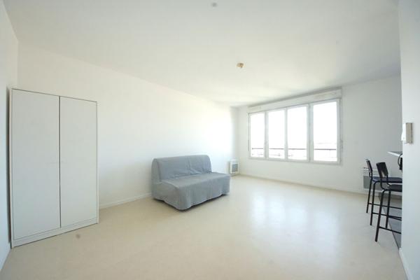 Appartement Corbeil Essonnes 1 pièce(s) 29.25 m2 meublé
