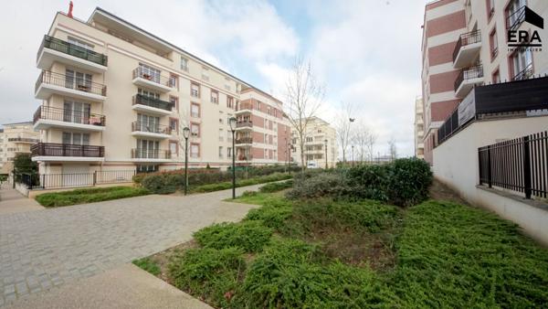Appartement Corbeil Essonnes 1 pièce(s) 29.25 m2 meublé