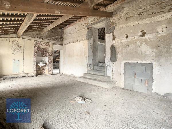 Achat local commercial Le Cellier - 327 m² - 180 500 €