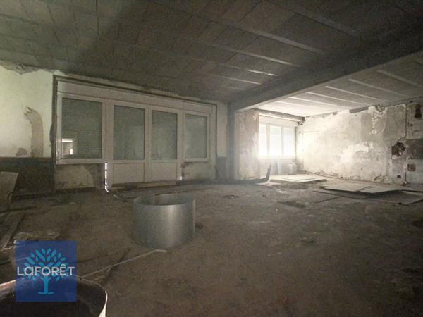 Achat local commercial Le Cellier - 327 m² - 180 500 €