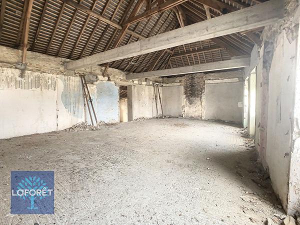 Achat local commercial Le Cellier - 327 m² - 180 500 €